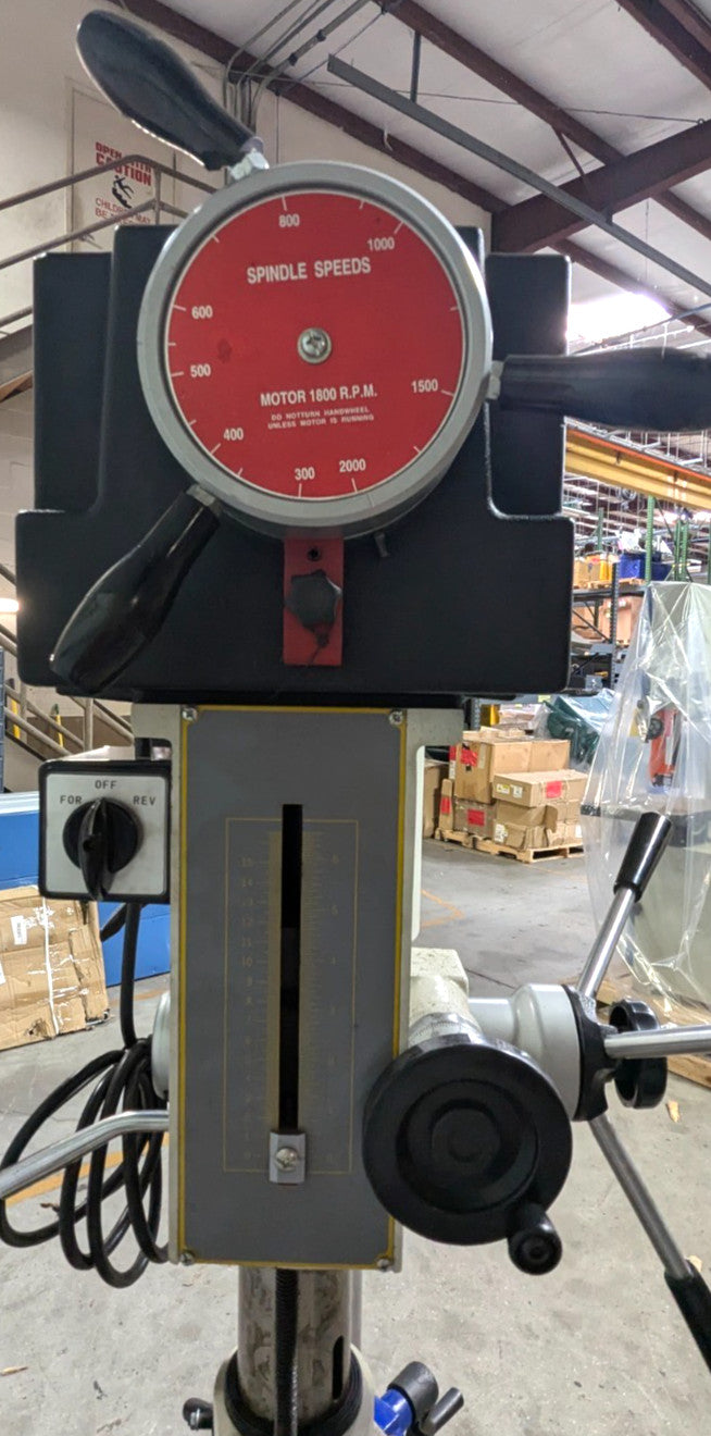 VECTRAX 20" Floor Standing Drill Press 1.5 hp 220V RF-401VS/1  *NOT WORKING*