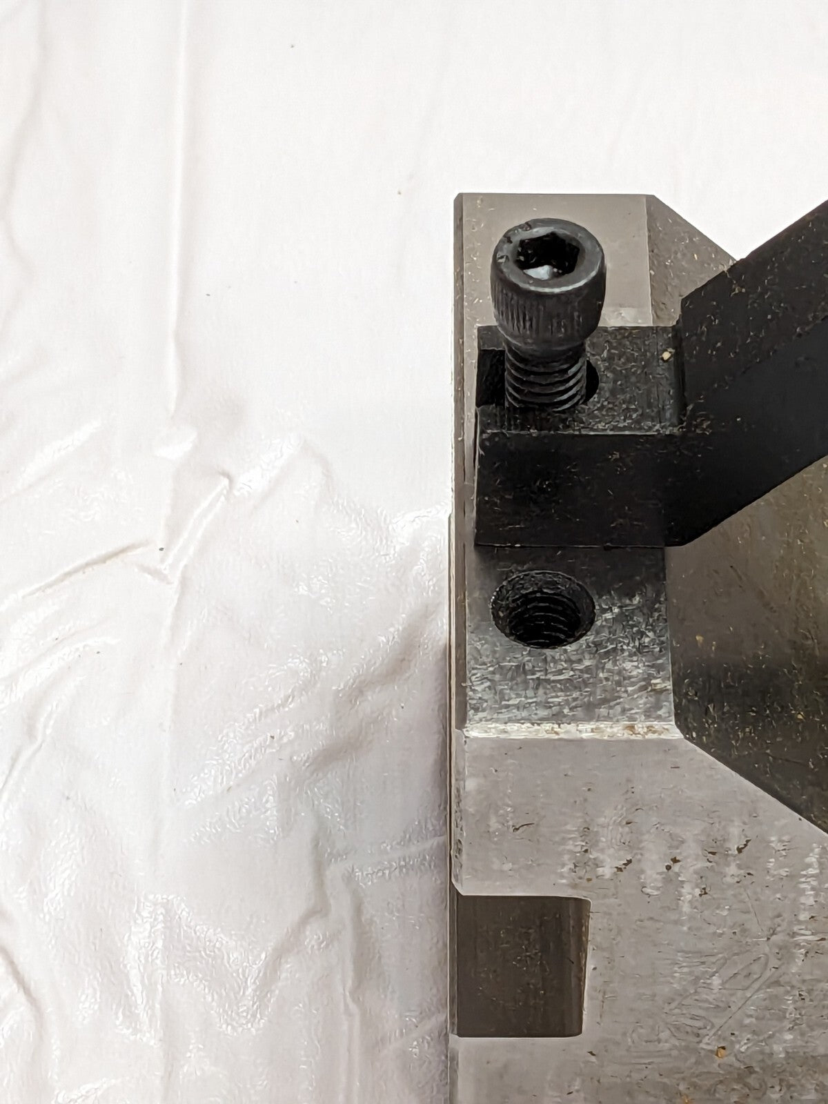 V-Block 2-1/4" Max Cap., 90° V Angle, 4" OAL, 3" OAW, 3" OAH 00325530 INCOMPLETE