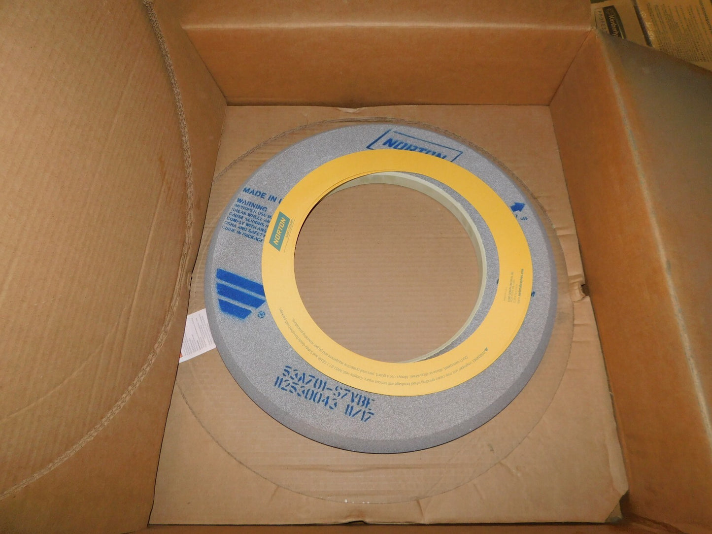 Norton Surface Grinding Wheel 21" Diam x 12" Hole x 1-1/4" Thick