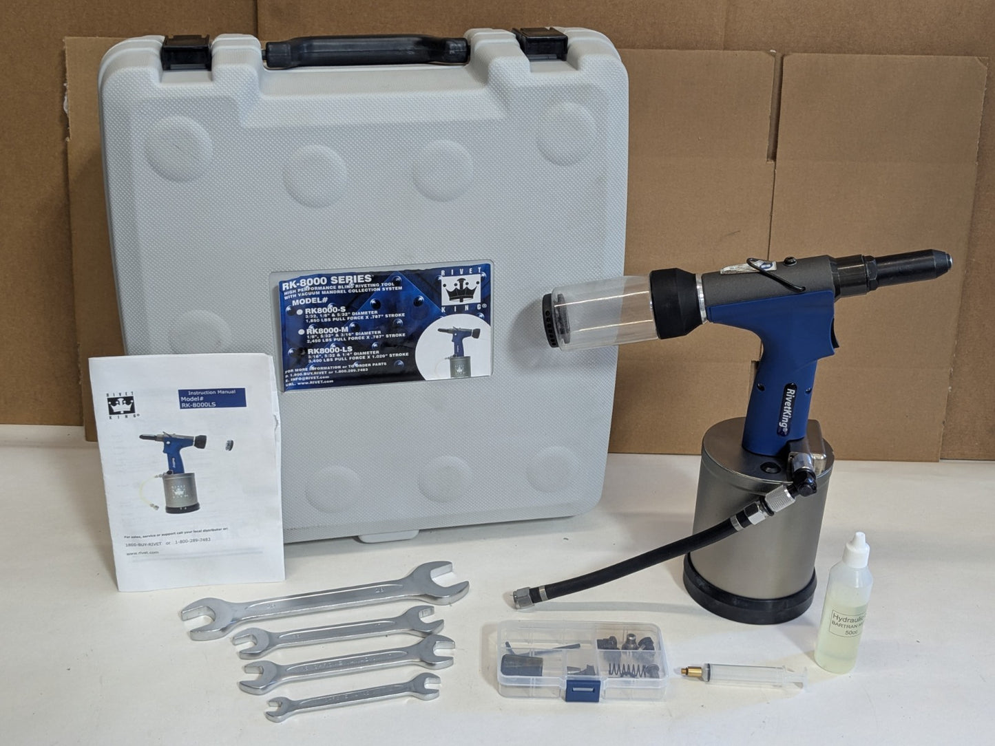 Rivet King Pneumatic Rivet Tool Kit w/ Case RK-8000LS Parts / Repair