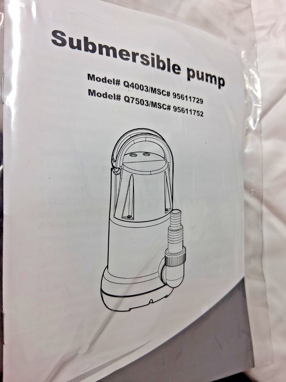 Professional Hand Operated Submersible Pump 3.3 AMP Rating 120V 95611752