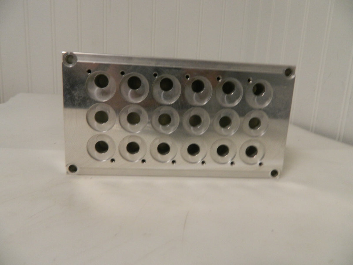 Jupiter 1/4" In 3/8" Out Manifold 120°F Max 145 Max PSI 6 Outlet 70140