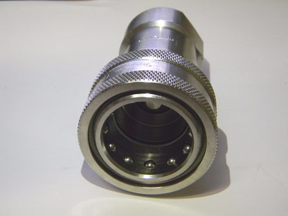 Snap-Tite Coupler 1" x 1" NPTF-Buna Interchange Stainless Steel SS72C1