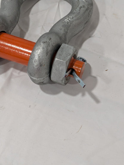 CM Anchor Shackle: Screw Pin, 25000 Working Load Limit M654AG