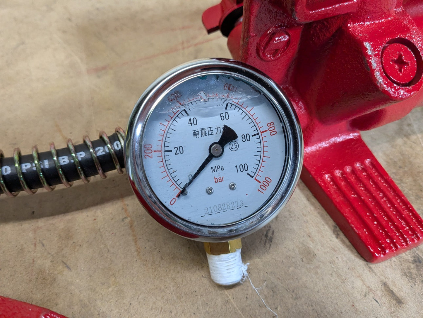 Pro Source Hydraulic Pump and Cylinder Kit 10 Ton Capacity 10,000 PSI Max.