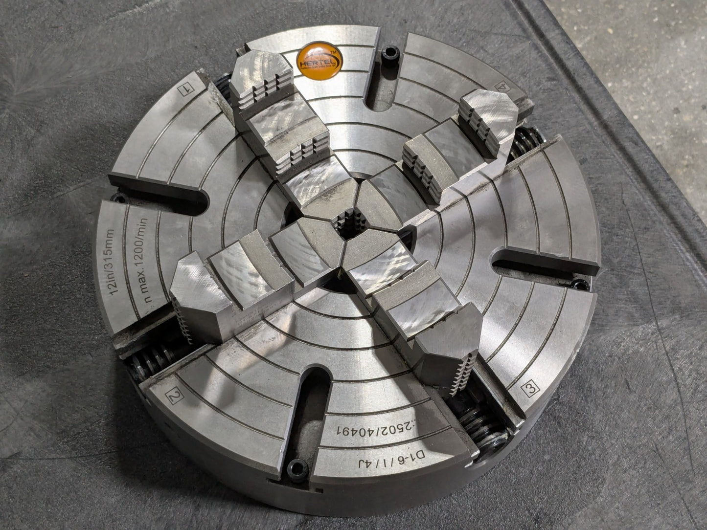 Hertel Manual Independent 4-Jaw Lathe Chuck 12" Diameter D1-6 Mount 1-322-1206