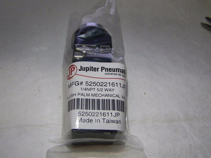 Jupiter Pneumatics Flush Palm Mechanical Valve 1/4" NPT 5/2 Way 5250221611J