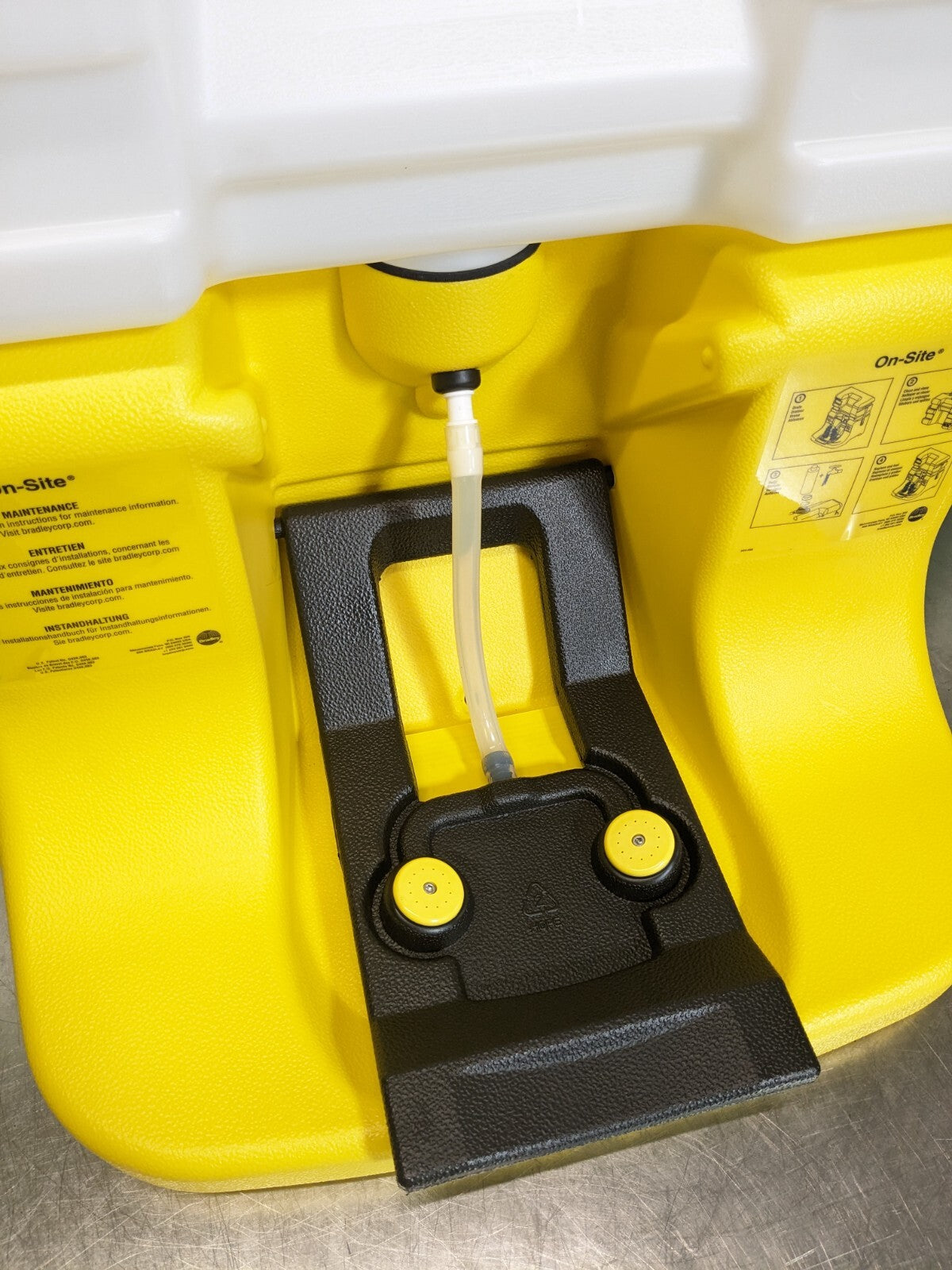 Bradley Portable Gravity-Fed Emergency Eyewash Station 7 Gallon S19-921