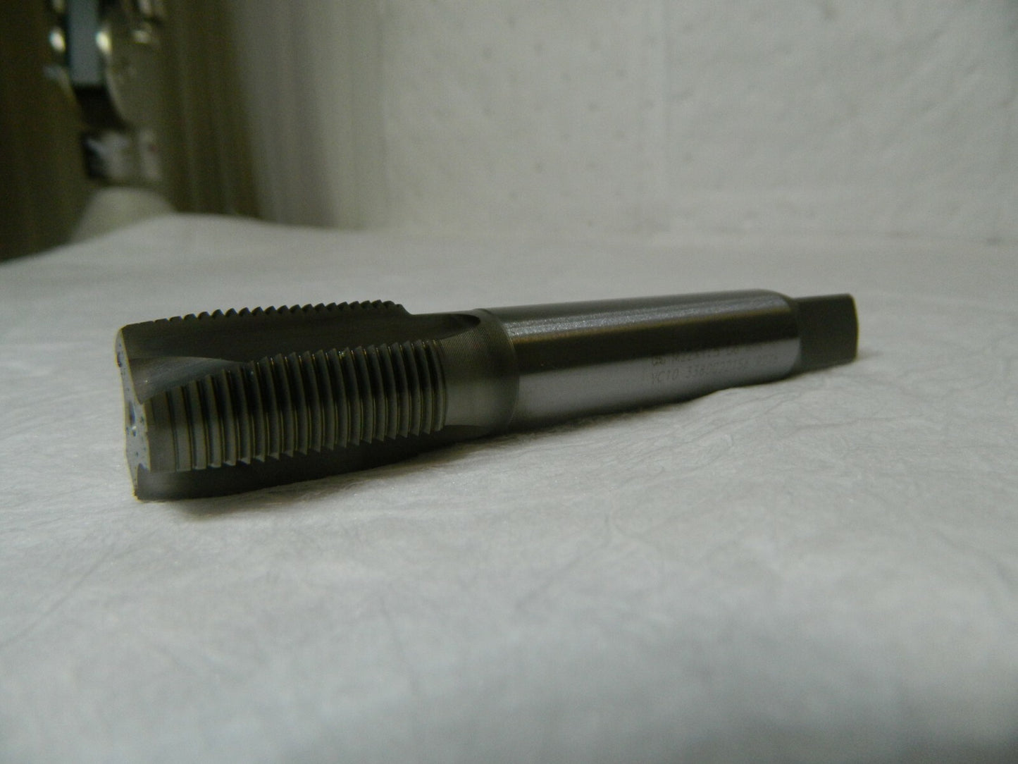 OSG Spiral Point Tap Powdered Metal RH M22x1.5 x 5-1/8" OAL D6 3FL 33800221