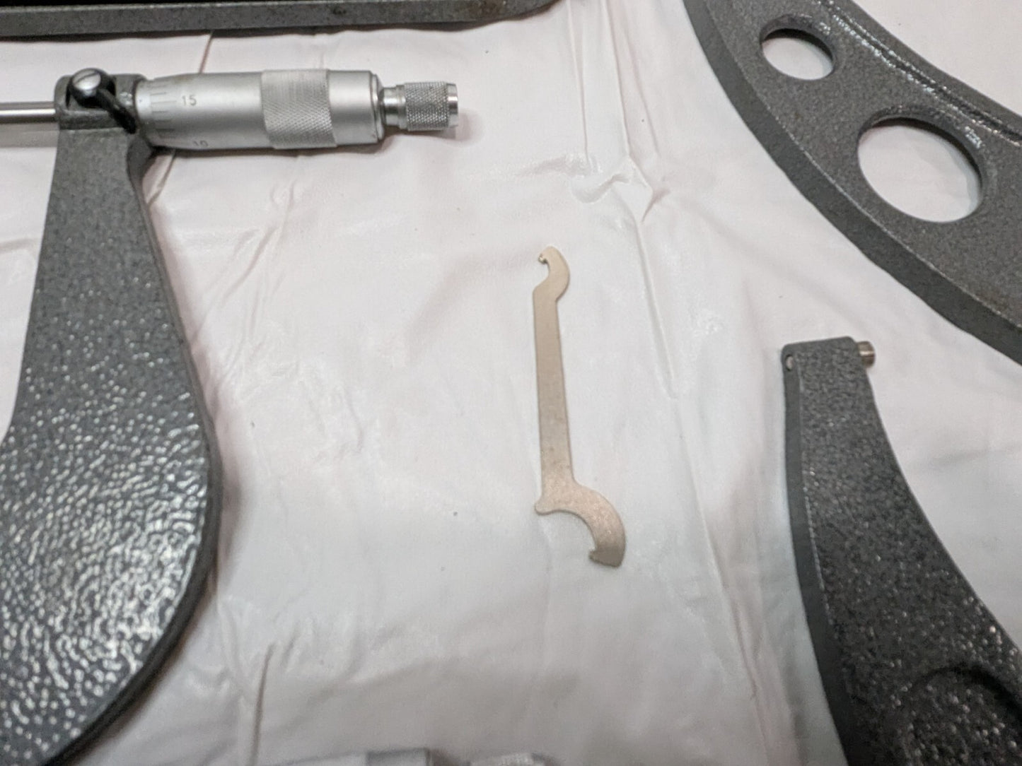 12 PCS Mechanical Outside Micrometer Set 0 - 12" Range W/O Standards INCOMPLETE