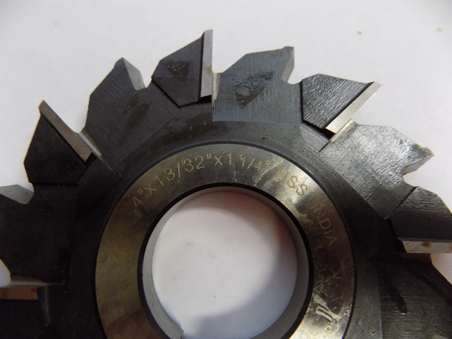 Interstate Staggered Teeth Side Milling Cutter 4" x 13/32" x 1-1/4&quo