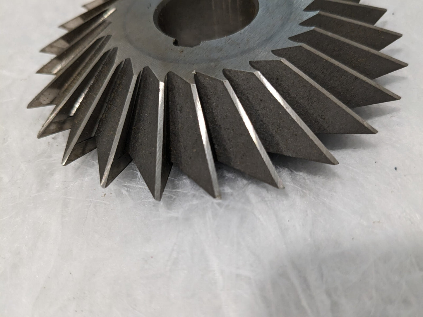 Double Angle Milling Cutter: 45 °, 4 Cut Dia HSS 328-4435