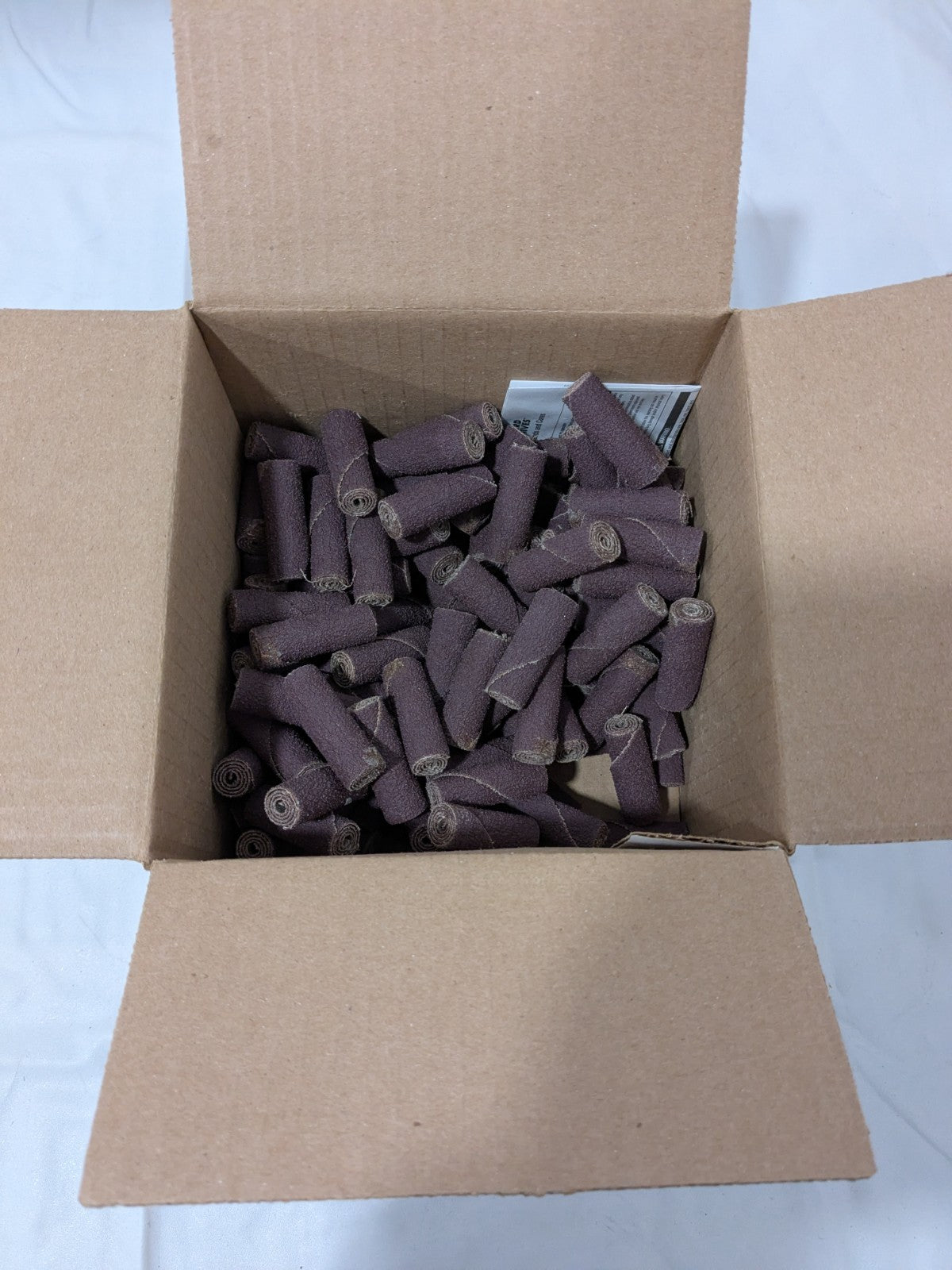 SA Straight Cartridge Roll: 1/2" Dia, 50 Grit, Aluminum Oxide Qty 100 7100103100