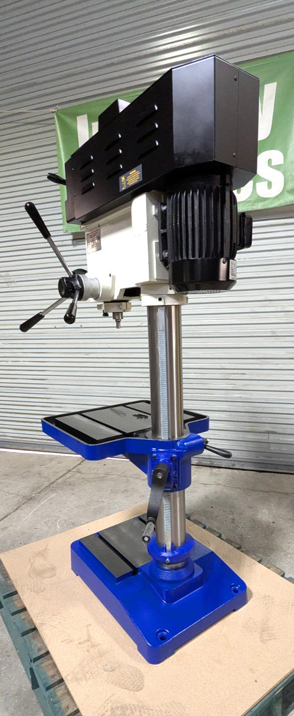 Vectrax Mill / Drill Machine  20" Swing 170 - 2000 RPM 220v 3ph *Scratch & Dent*