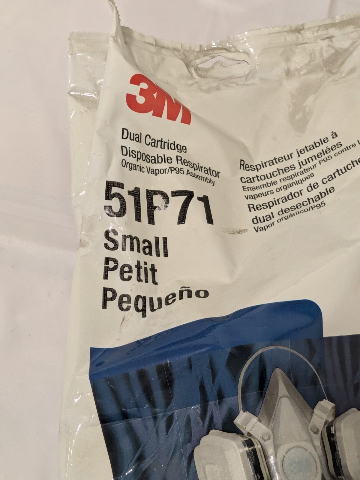 3M Half Facepiece Respirator with Cartridge: Sz Small 7000052079