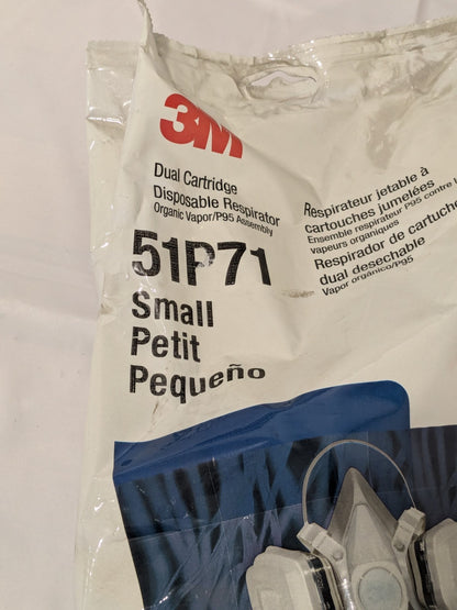3M Half Facepiece Respirator with Cartridge: Sz Small 7000052079