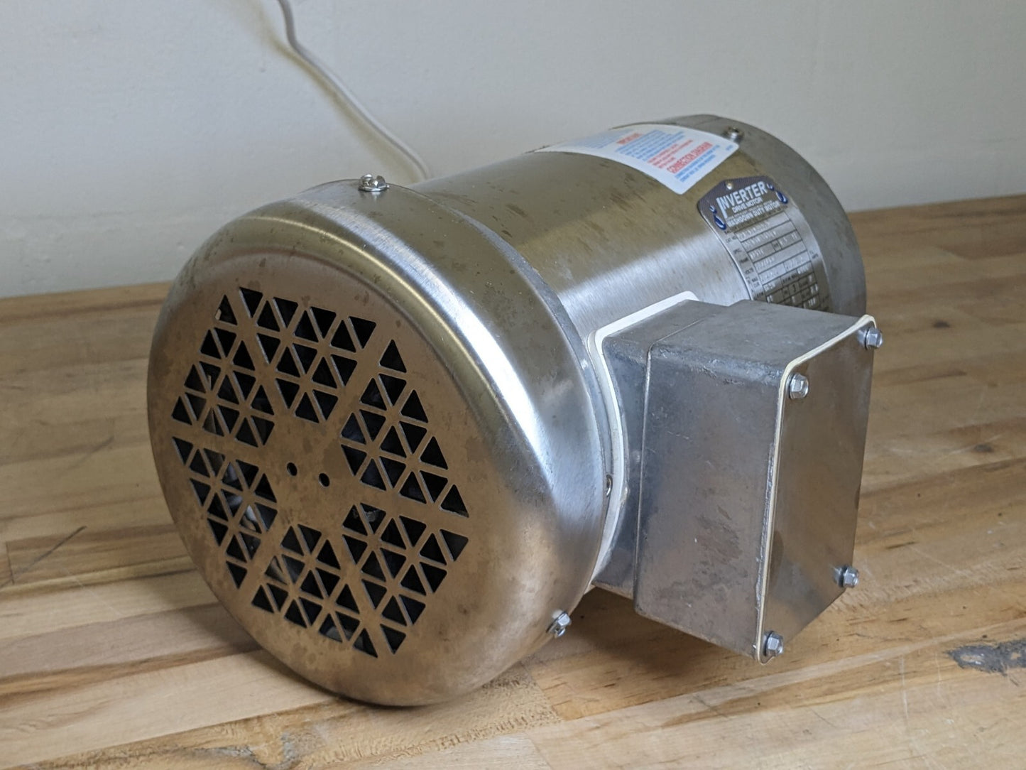 Baldor Washdown Inverter Drive Motor 1.5 HP 1770 RPM 230/460v 3 PH Reverseable
