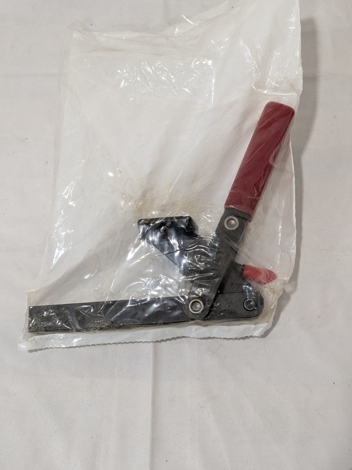 De-Sta-Co Manual Hold-Down Toggle Clamp: Vertical, 1000.00 lb Cap. 527
