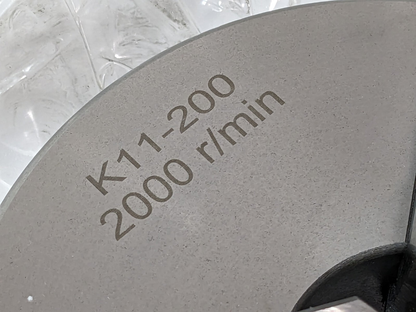 3-Jaw Self-Centering Manual Lathe Chuck 8" Dia Plain Back Mount K11-200 429-3008