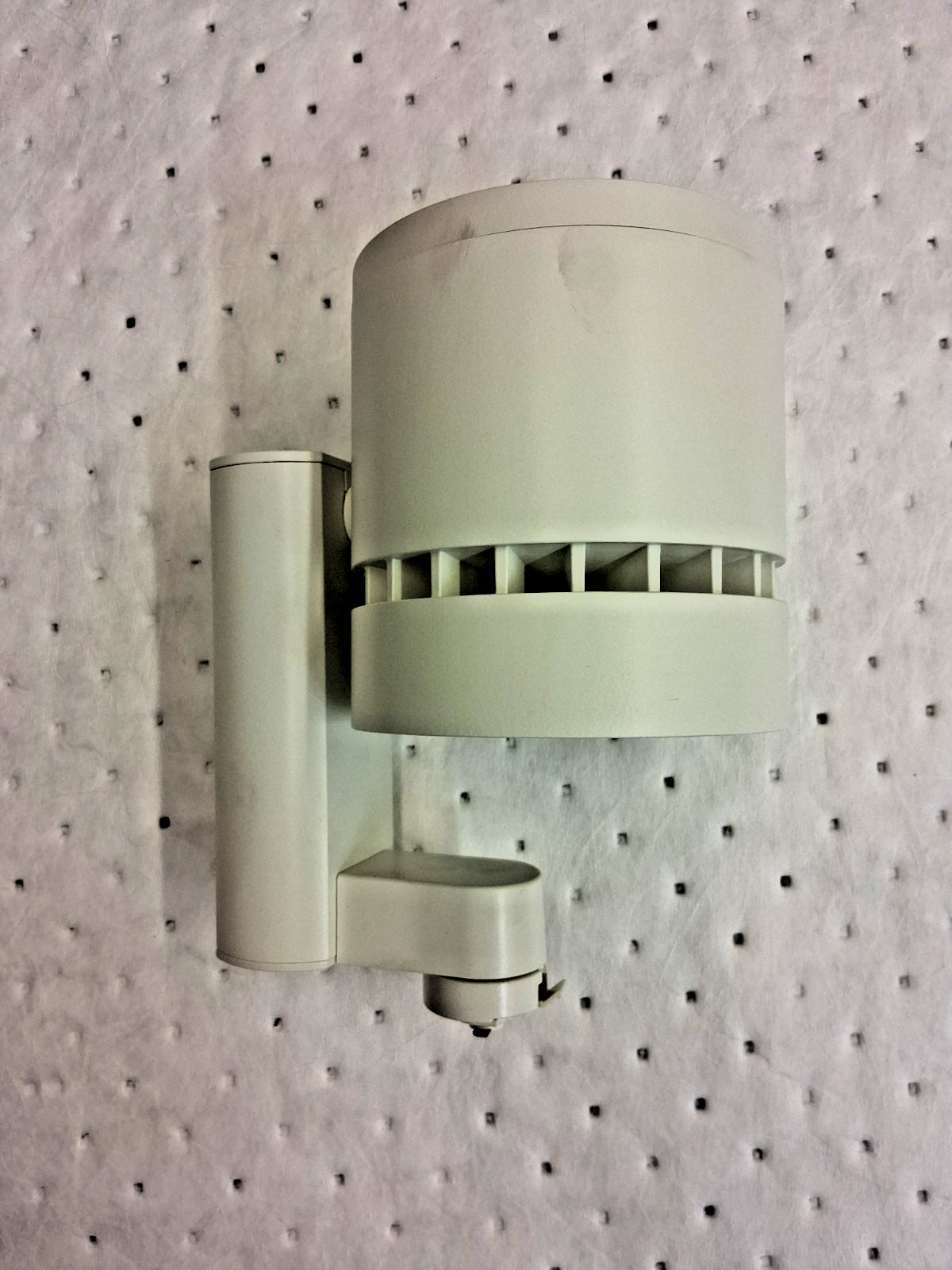 Lytespan Lighting LED Track Lighting Fixture LLAV0130WHRNS