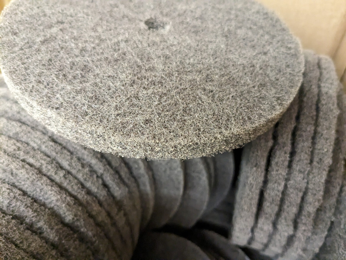 3M Deburring Discs 80pcs: 6" Dia Very Fine Grade Silicon Carbide 7010328733