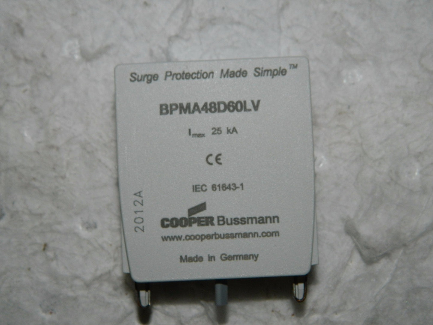 Cooper Thermoplastic Hardwired Surge Protector 1 Pole 1PH 7.5 kA BPMA48D60LV