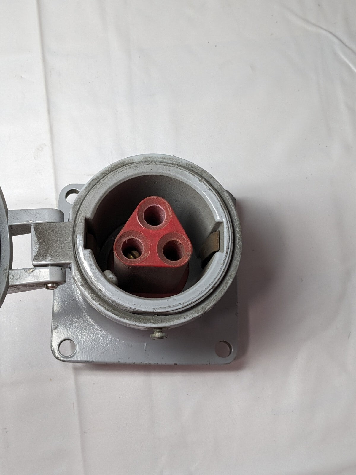 Crouse Hinds Receptacle 60 Amp , 2W , 3P AR632
