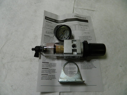 Worksmart Integral Filter Regulator 1/8" NPT Miniature WS-PN-FLRG-001