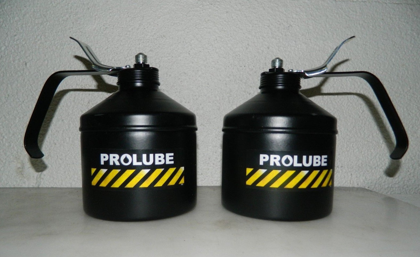 PRO-LUBE Lever-Type Oiler 2 Pack 1,000 mL Capacity  07273725
