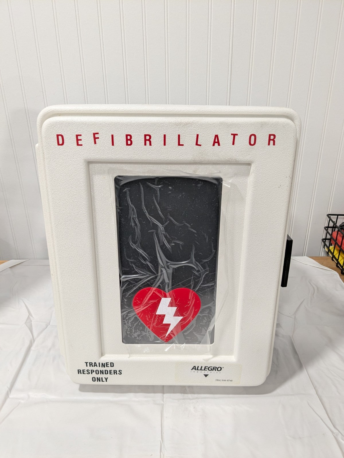 Allegro Plastic Defibrillator Wall Case 14" Wide x 18" High x 9-1/2&qu