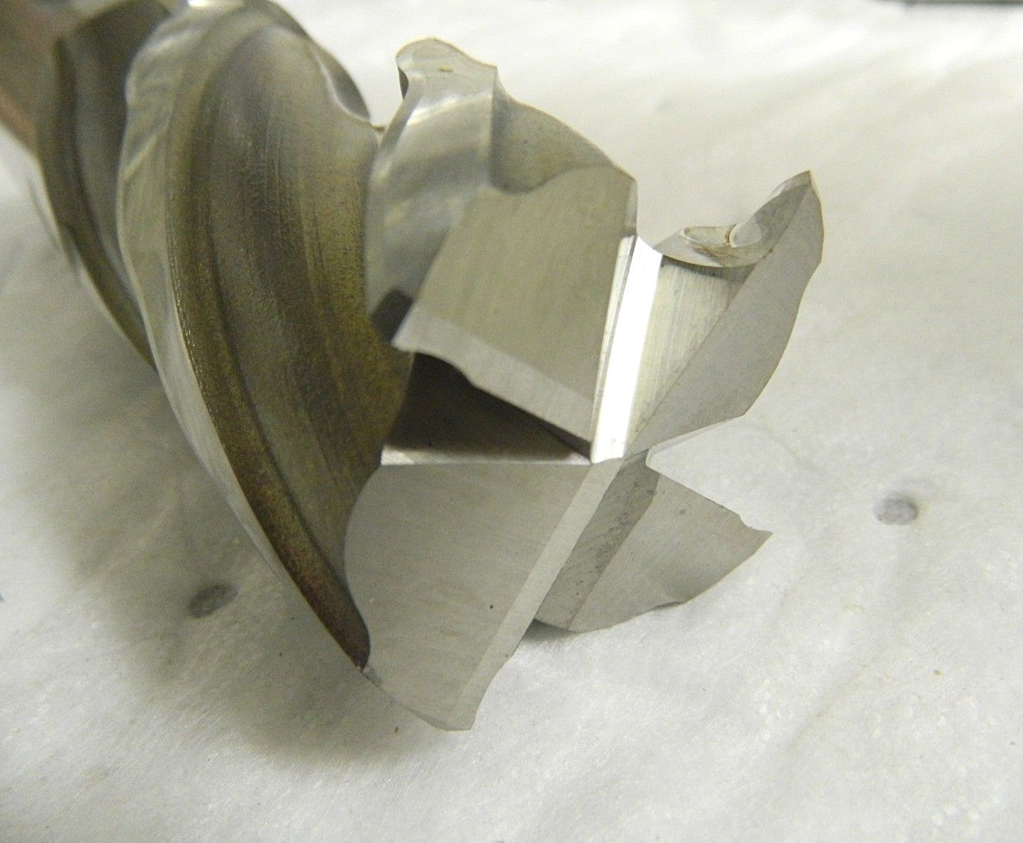 Widia Hanita WavCut II Corner Chamfer End Mill 2" x 3" 4FL 625V51731
