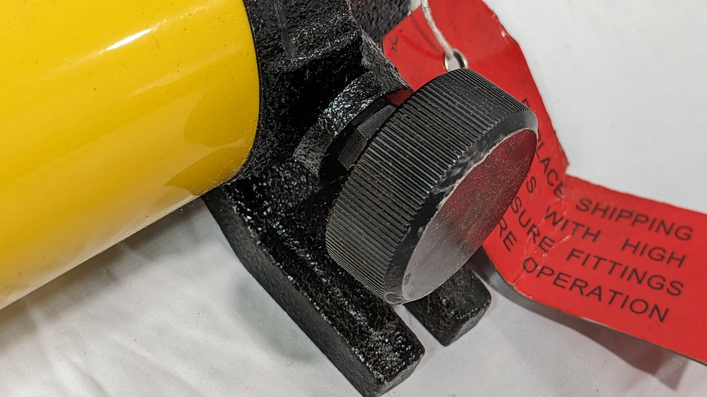 Enerpac Hydraulic Hand Pump 1 Stage 10000/700 BAR PSI P39 DAMAGED