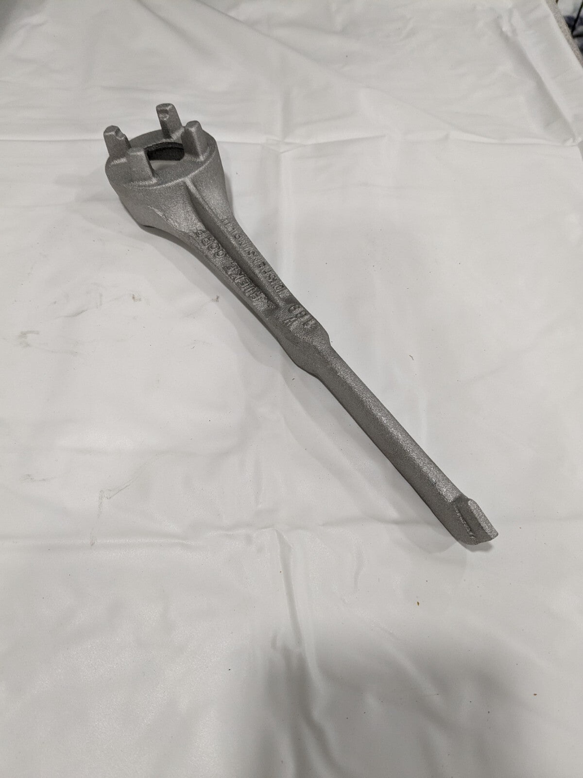 Rieke Universal Drum Opener Wrench, Aluminum for Various 3/4" &amp; 2"