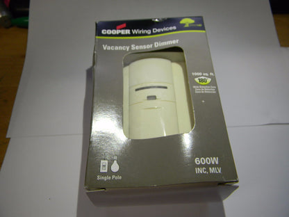 Cooper Wiring Devices 1,000 Sq Ft Infrared Vacancy Sensor Wall Switch VS106D1-A