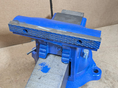 Gibraltar Combination Pipe and Bench Vise w/ Swivel Base 8" Jaw Width 8" Opening