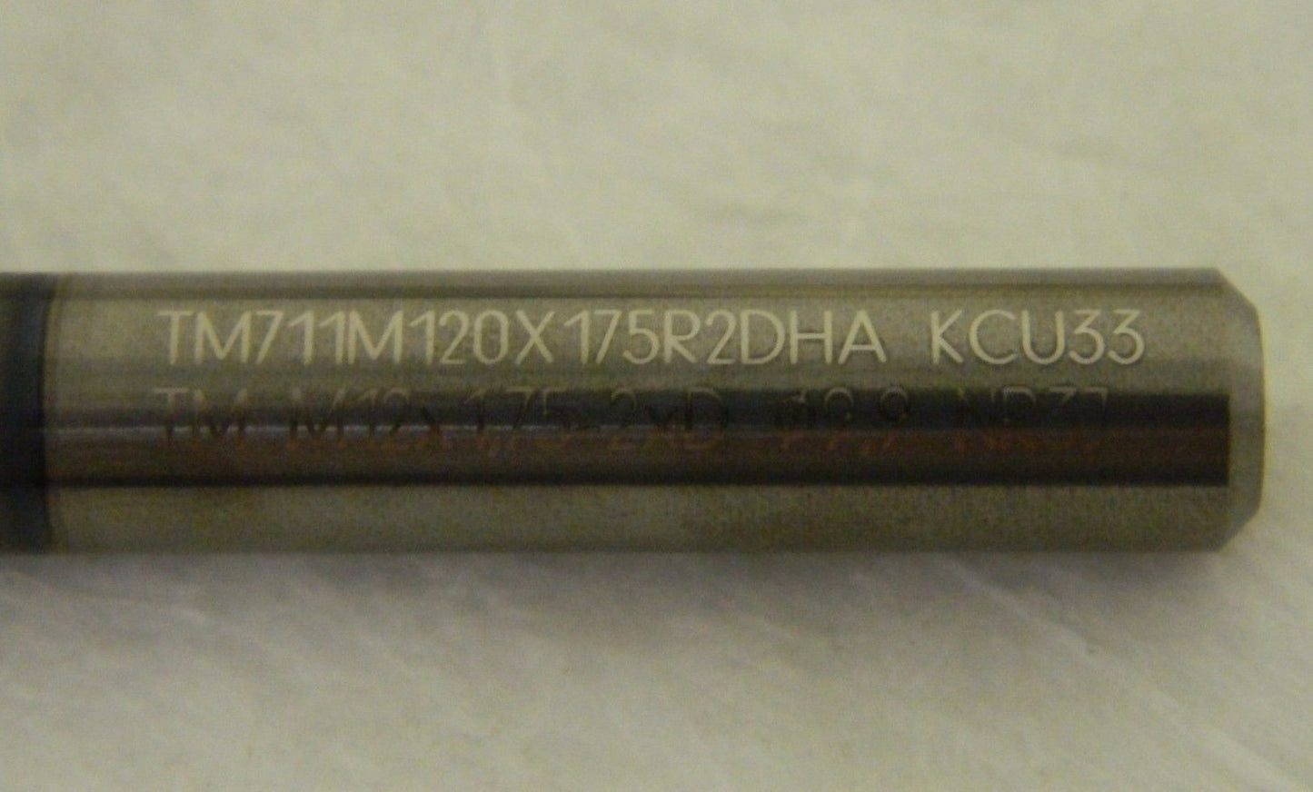 Kennametal M12x1.75 Internal 4-Flute Solid Carbide Helical Flute Thread  4135580