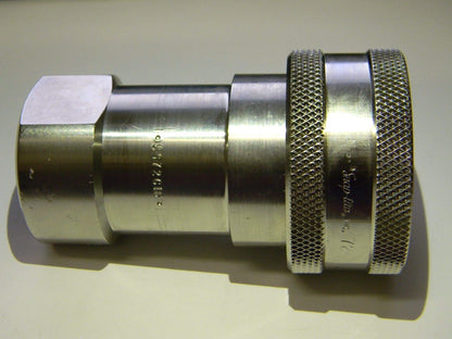 Snap-Tite Coupler 1" x 1" NPTF-Buna Interchange Stainless Steel SS72C1