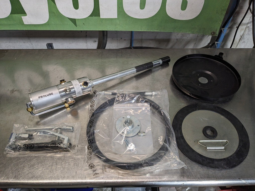 Pro Lube Pneumatic Grease Pump 60:1 Ratio 2.2 Lbs/Min. Output GP1/ST/601/N