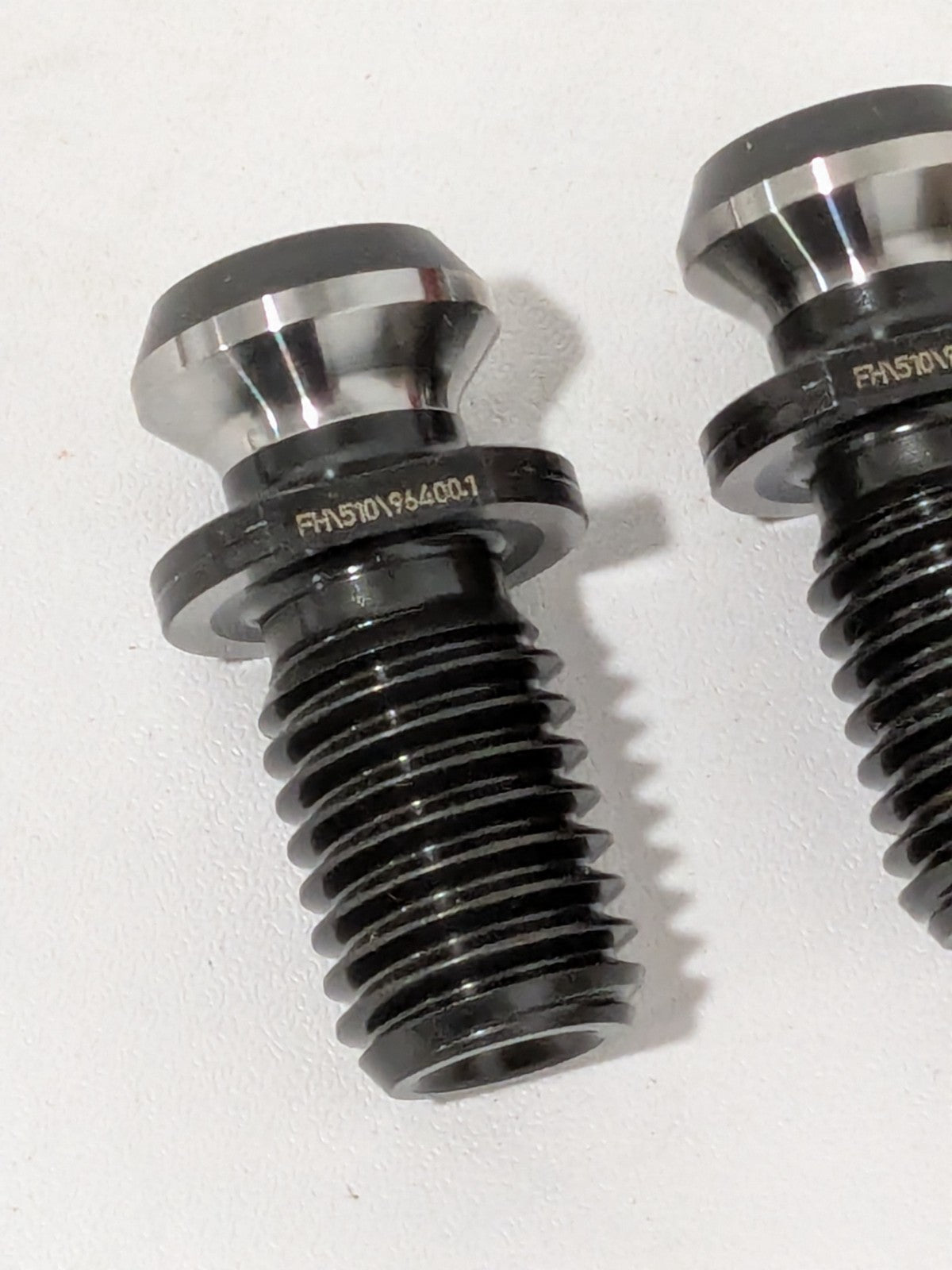 (2) Accupro Retention Knob CAT40 5/8-11 Thread, 45 ° 0.74" Knob Dia 88.510.40.AP