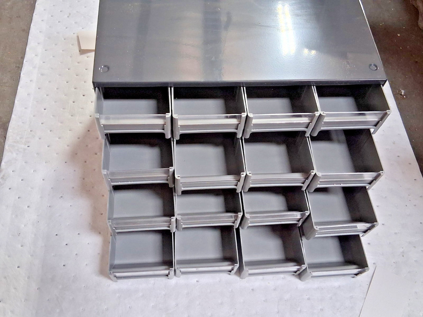 Akro-Mils Small Parts Modular Steel Frame Storage Cabinet 20 Drawer 19320