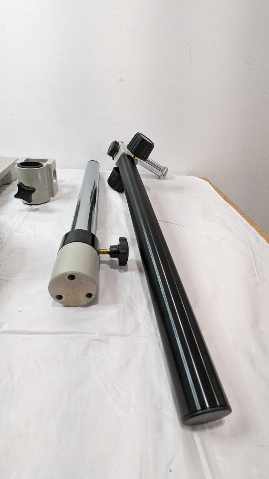 SPI Microscope on a Boom Stand 0.65X  4.5 X Magnification XTL-600 12-502-1