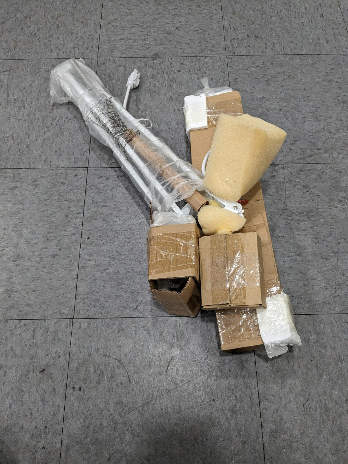 20 VAC, 15 Watt, Swing Arm Machine Light Clamp Mount, 5 Ft. Cord, White LTS122M