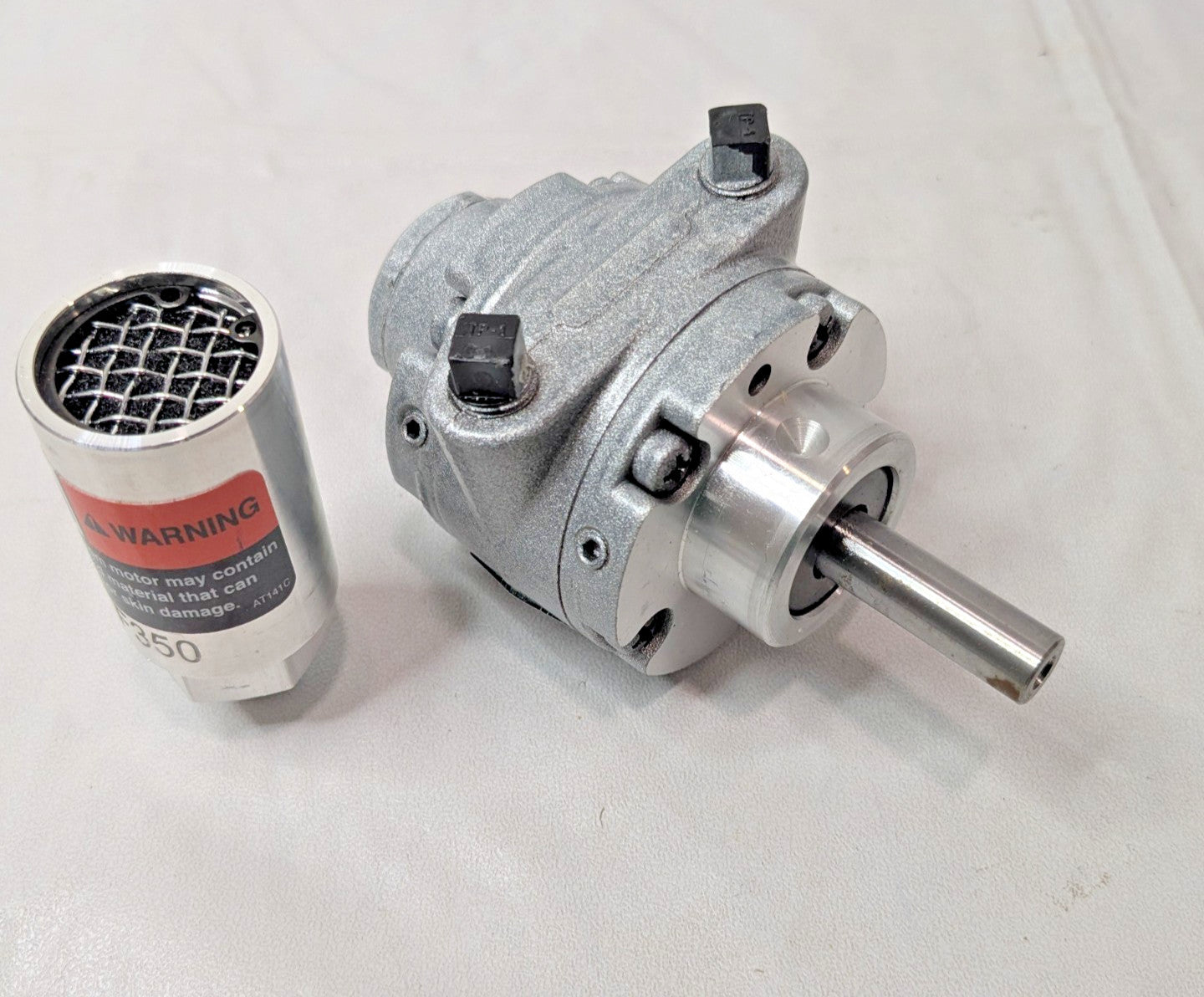 Gast Counterclockwise Hub Air Actuated Motor 0.45 hp 1AM-NCC-12