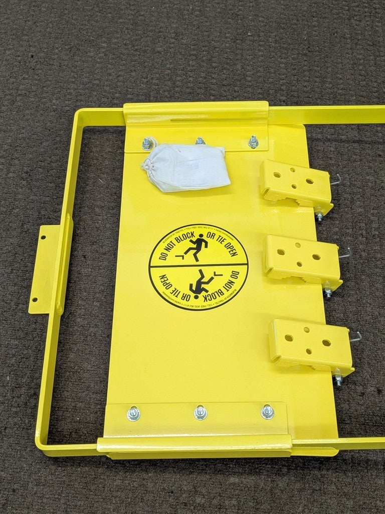 Fabenco Universal Hinge-Mount Self Closing Safety Gate 42" to 38" G72-45PC