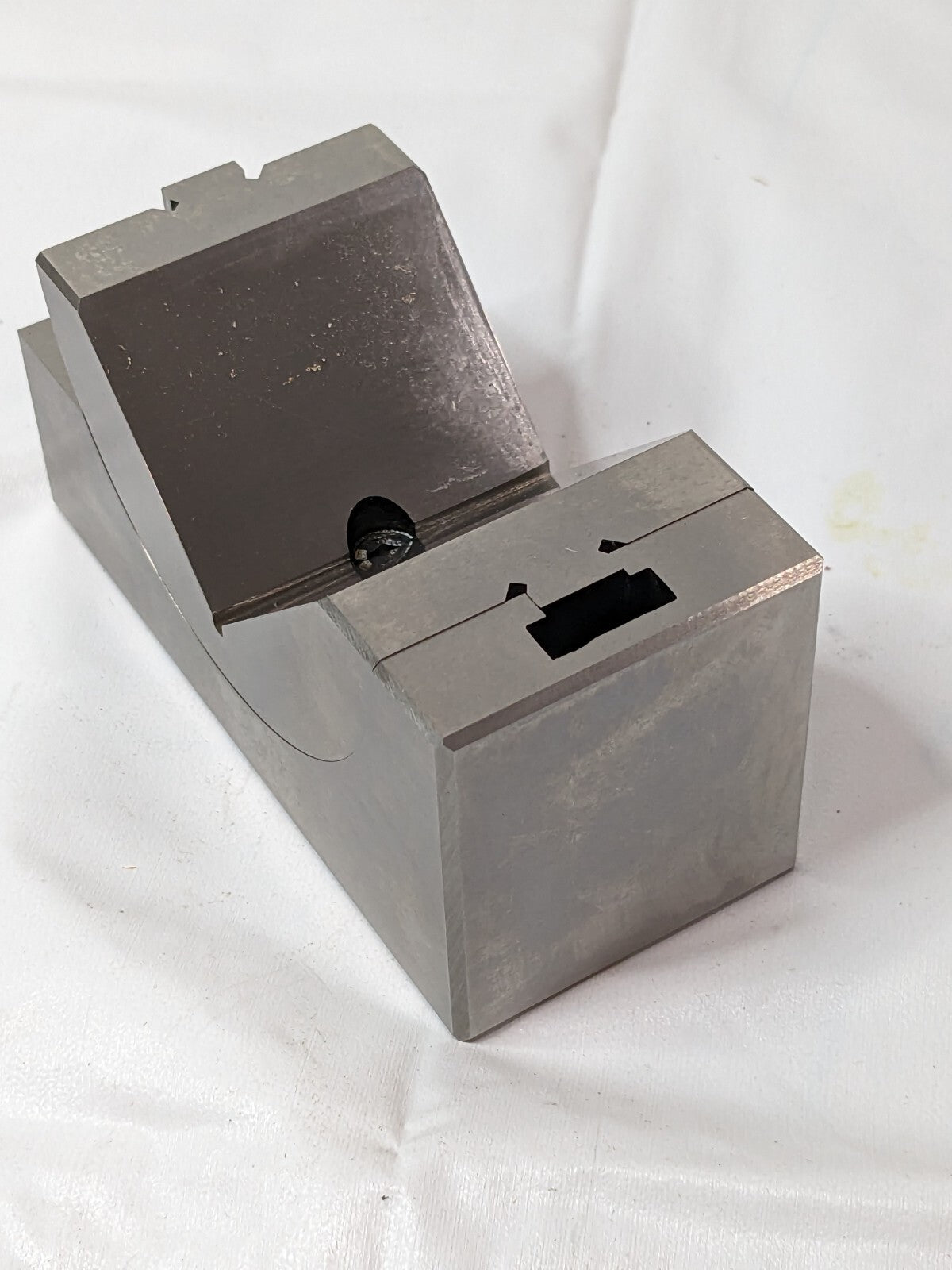 Fowler Adjustable V-Block 3-3/4" OAL X 1-3/4" OAW X 2" OAH 12367 52-585-090-0