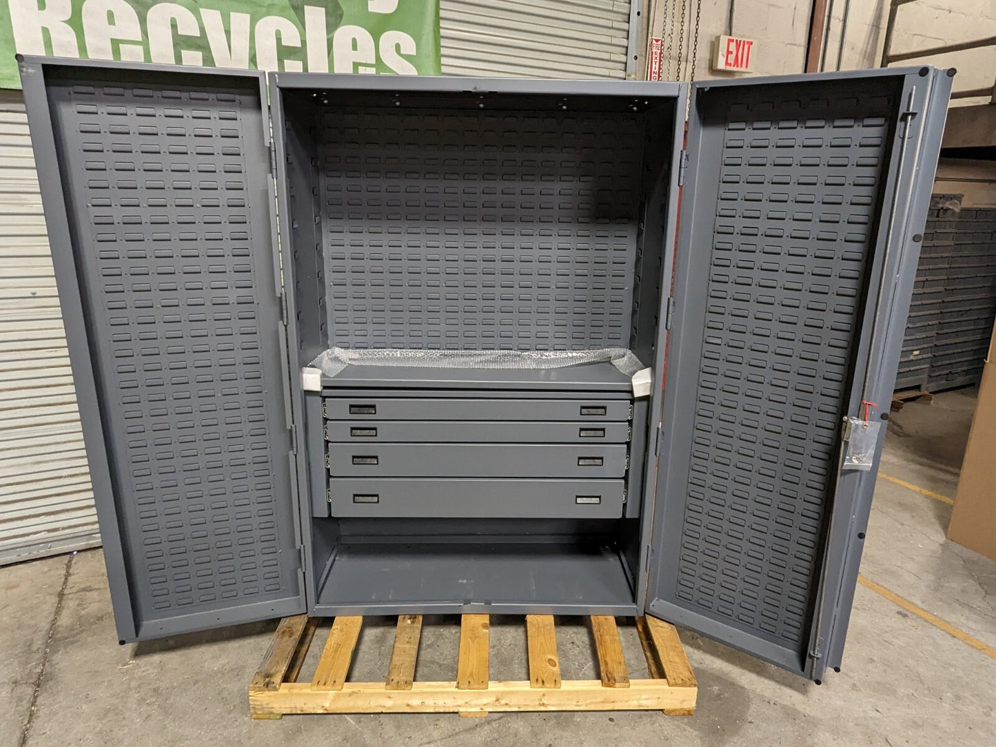 Durham Heavy Duty Storage Cabinet w/ Bins 4-Drawer 1-Shelf SCRATCH N DENT