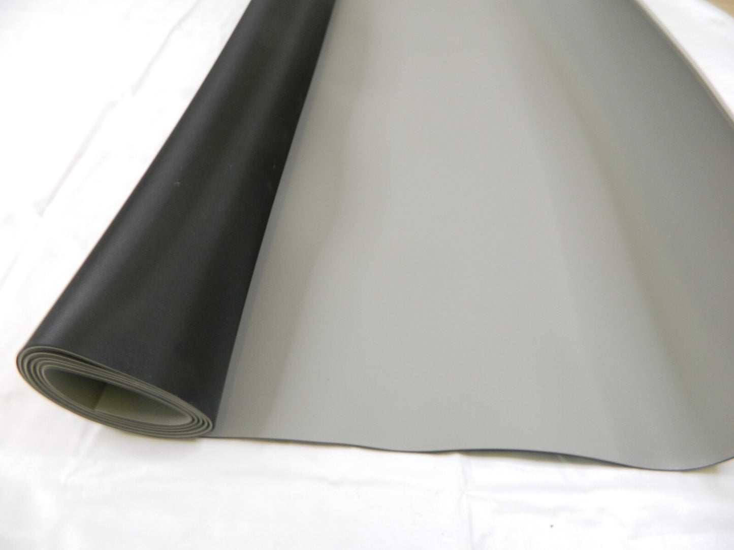PRO-SAFE Anti-Static Table Mat: Rubber, 4' OAL, 2' OAW, 0.08" Thick PS-2448GUM