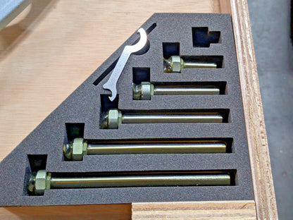 Mitutoyo Interchangeable Anvil Micrometer 24" to 30" Range 104-203