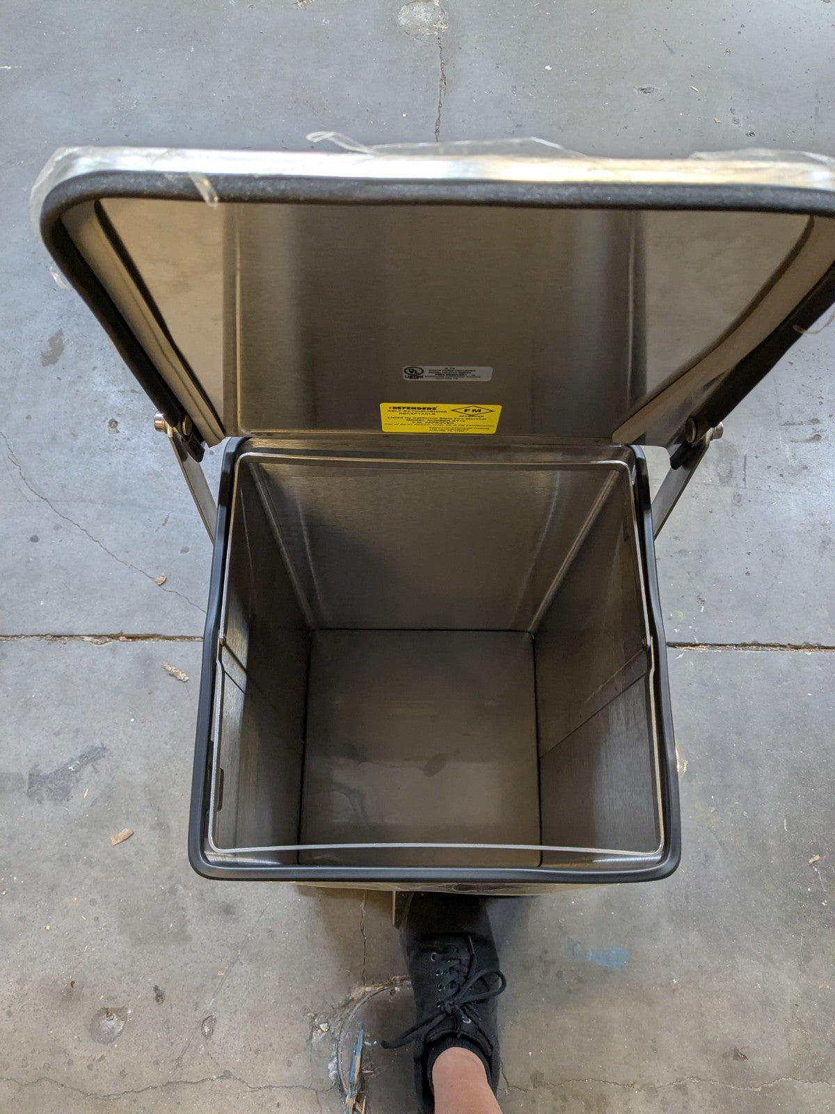 Rubbermaid Defenders Biohazard Step Can, Square, Steel, 12 Gal FGST12SS