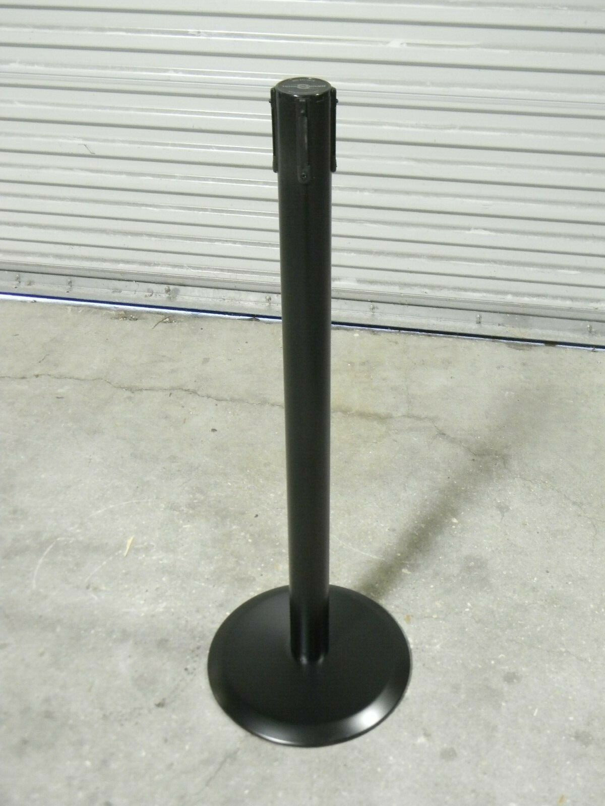 Tensator 38" Black Steel Barrier Receiver Post 14" Base Diameter 889U-